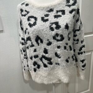 White and black eyelash knit sweater size XS